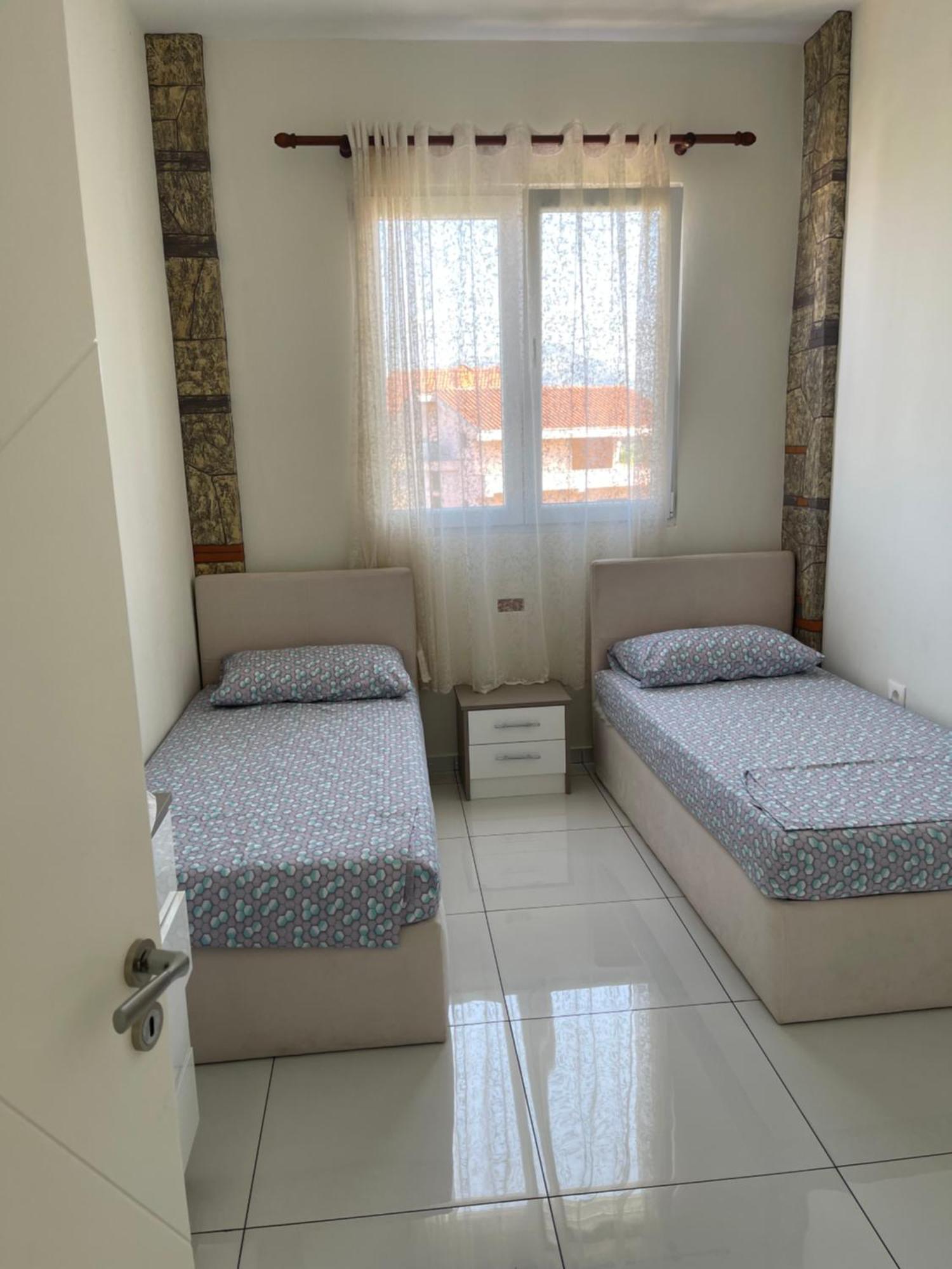 Franco Apartments Tirana Esterno foto